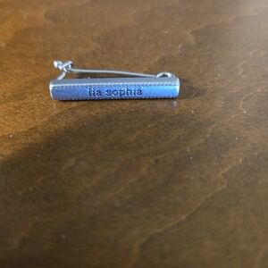 Lia Sophia Jewlery Shortner